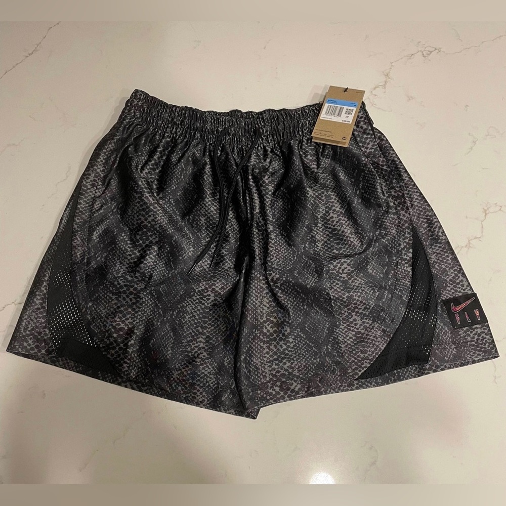 Nike Rebel Fly Loose Fit Basketball Shorts Women’s Size Medium